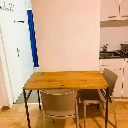 Huge 3 Center Next To Hb Apartment Zurich